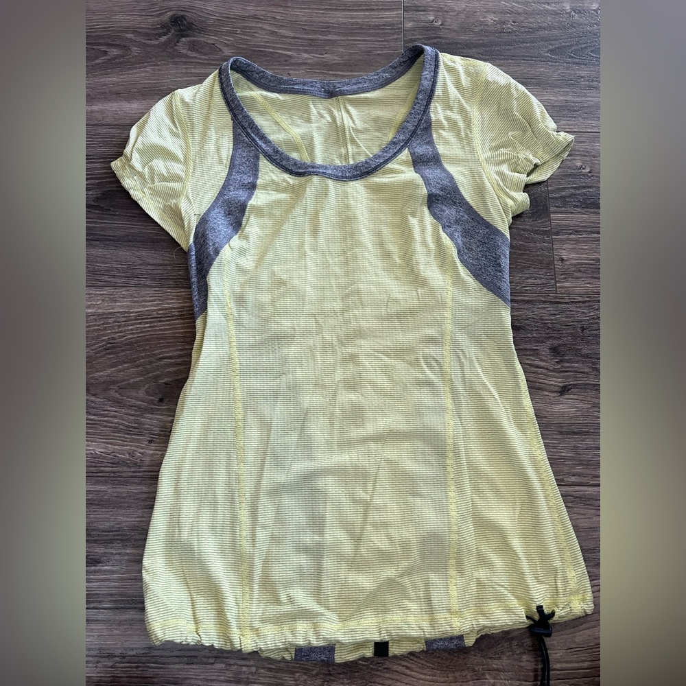 Lululemon Women's Yellow and Gray Top